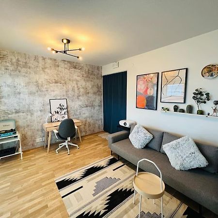 Brand New Modern Condo Built-In Mall Of Tripla 赫尔辛基 外观 照片