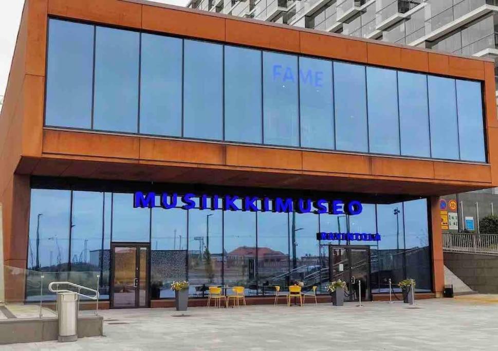 Brand New Modern Condo Built-In Mall Of Tripla 赫尔辛基 外观 照片